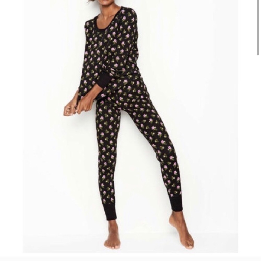 Victoria’s Secret Thermal Flower Top
